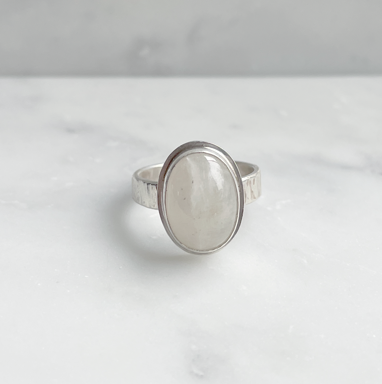 15x10mm oval moonstone ring in silver