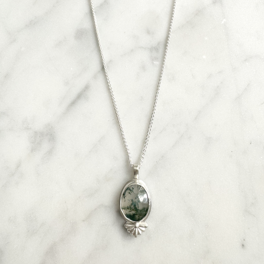 Moss Agate Embellishment Necklace